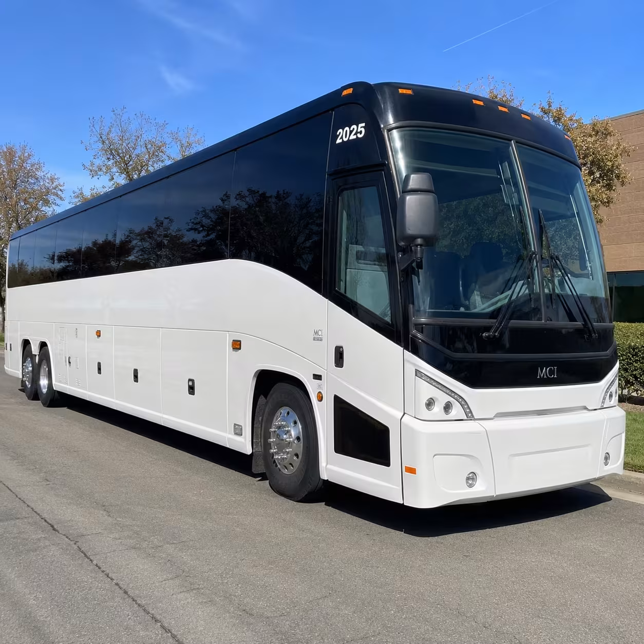 hartford concert bus rentals all year round