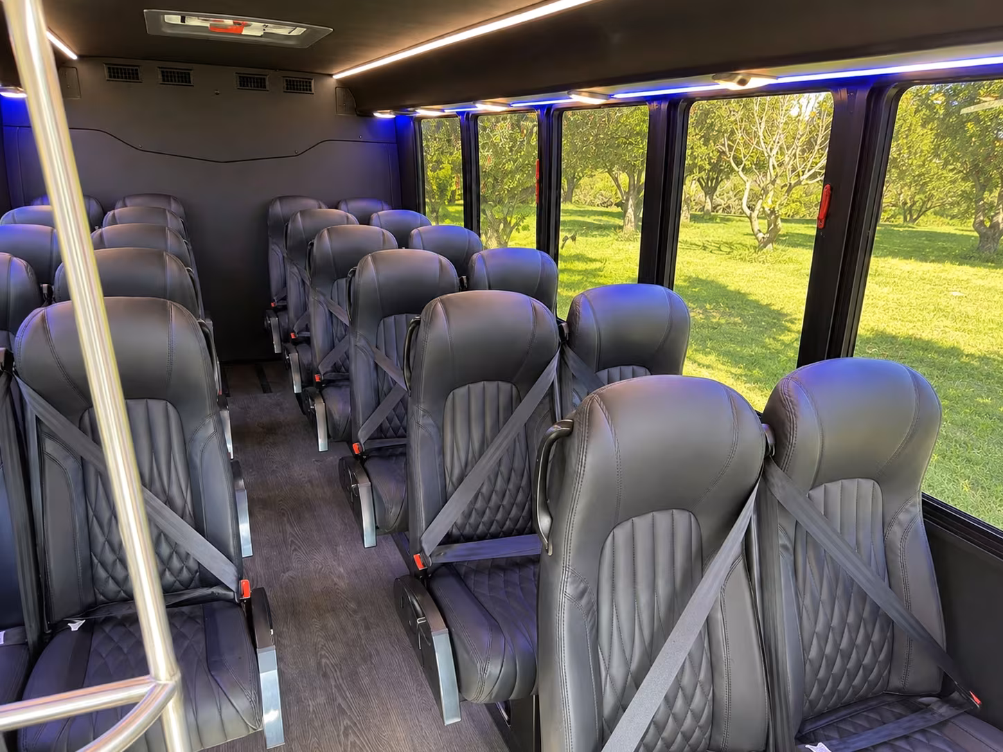 hartford minibus rentals for webster theatre and infinity music hall