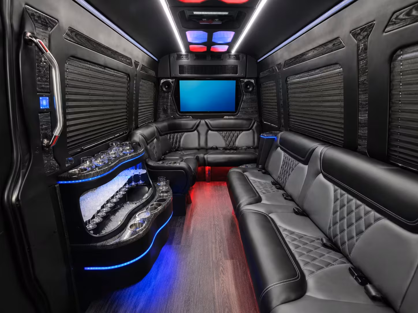 hartford prom transportation with custom routes and photo stops