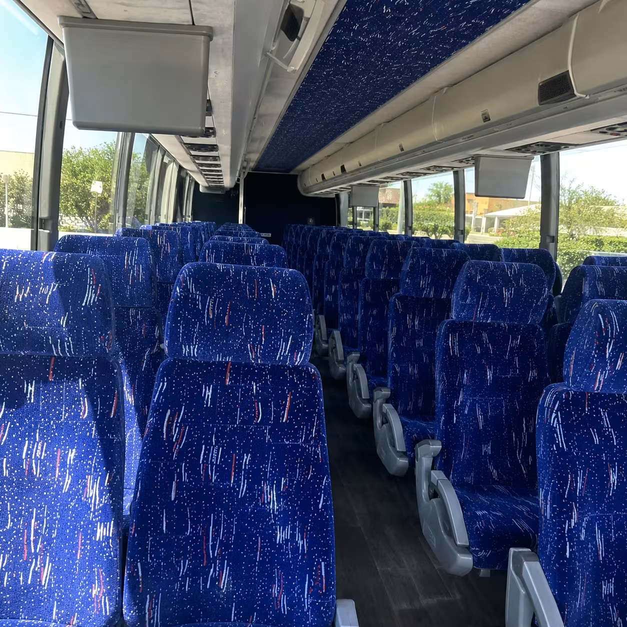 long distance charter bus rentals for hartford field trips