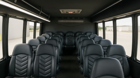hartford 15 passenger minibus rental